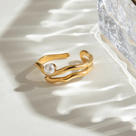 Golden Wave Pearl Ring