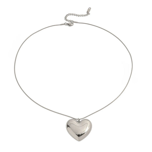 Charming Heart Necklace In Silver